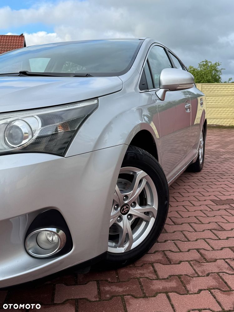 Toyota Avensis Touring Sports 1.8 Business Edition - 7