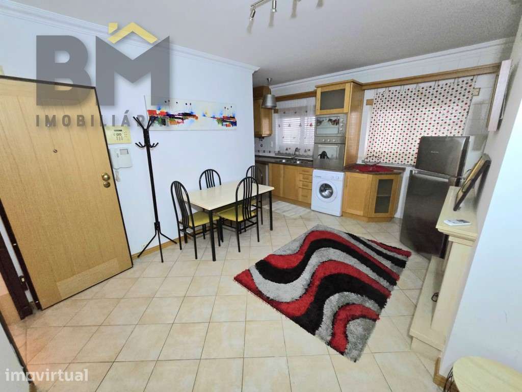 Apartamento T1 para arrendamento junto à Rotunda Europa - Grande imagem: 3/8