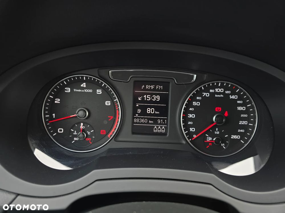 Audi Q3 1.4 TFSI Edycja Specjalna - 30