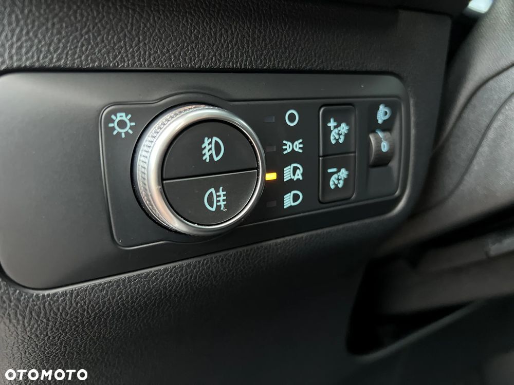 Ford Kuga 1.5 EcoBoost FWD Titanium - 22