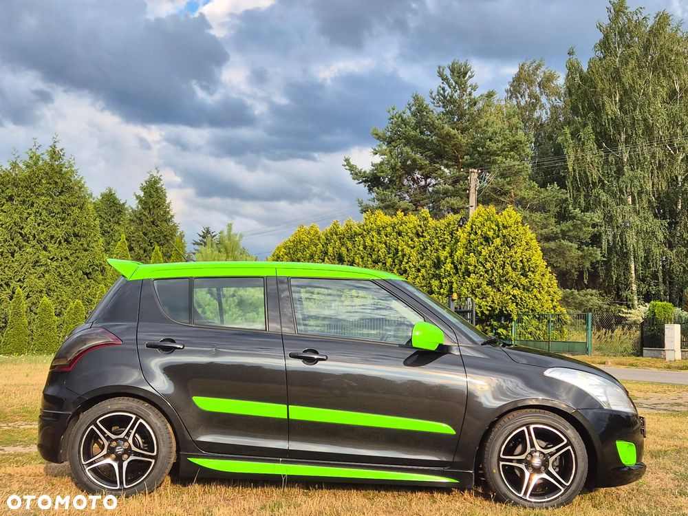 Suzuki Swift - 4