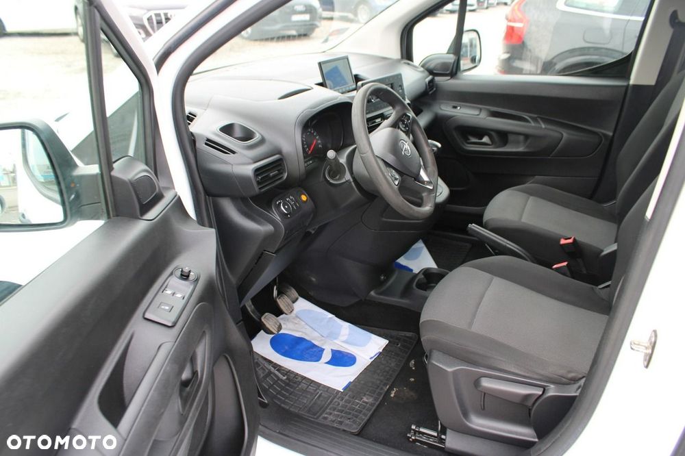 Opel Combo - 16