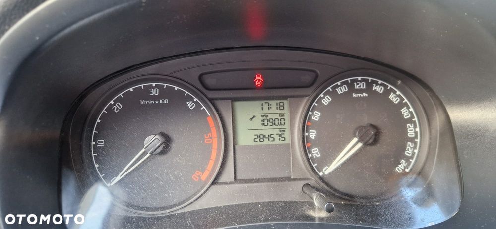 Skoda Roomster 1.4 TDI DPF Comfort - 9