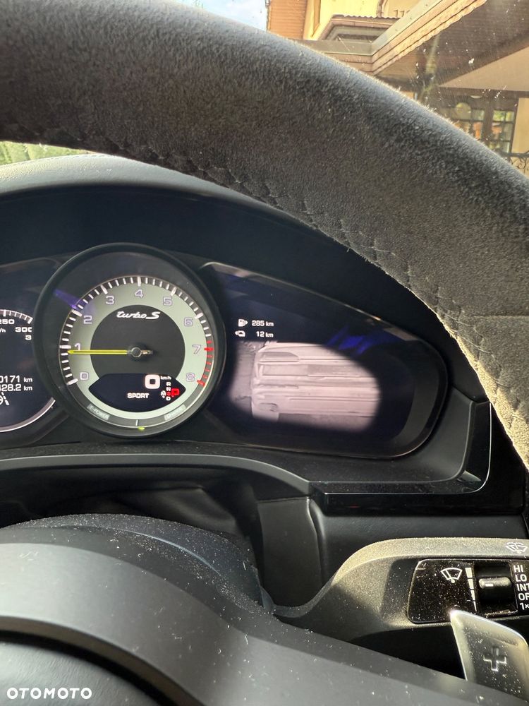 Porsche Cayenne Turbo S E-Hybrid Tiptronic S - 9