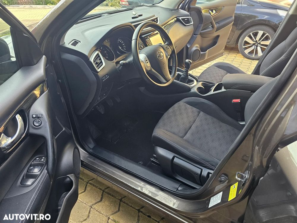 Nissan Qashqai 1.5 DCI N-Connecta - 19