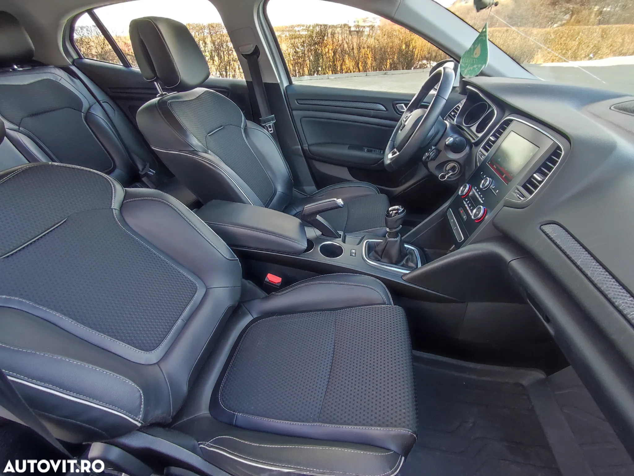 Renault Megane BLUE dCi 115 ZEN - 18