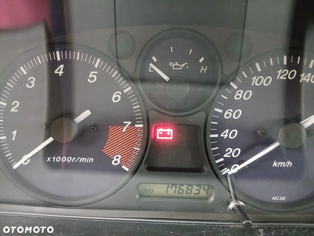 Mazda MX-5 1.6i 16V - 13