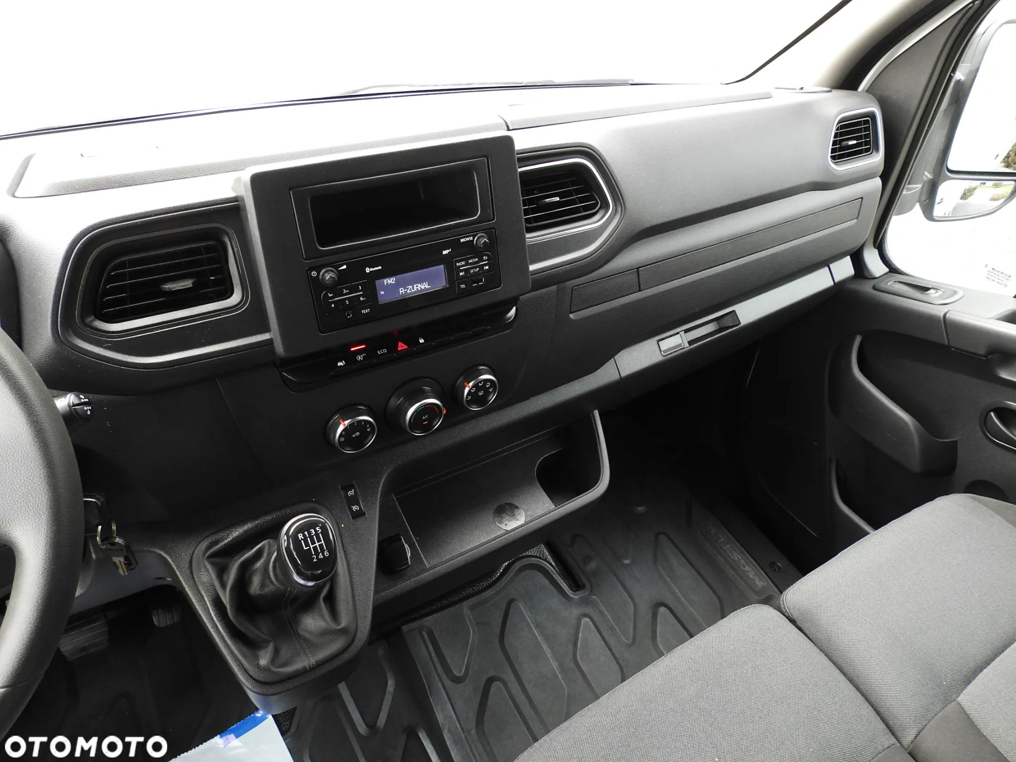 Renault MASTER PLANDEKA 10 PALET WEBASTO TEMPOMAT KLIMATYZACJA LEDY PNEUMATYKA 165KM [ 546032 ] - 32