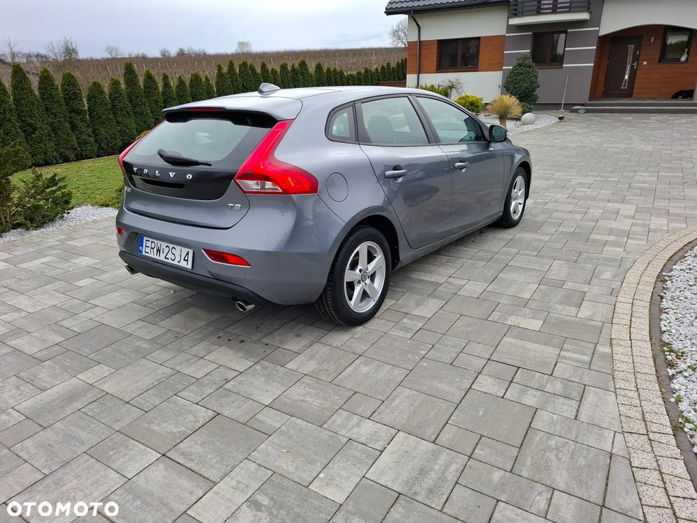 Volvo V40 T2 You - 14