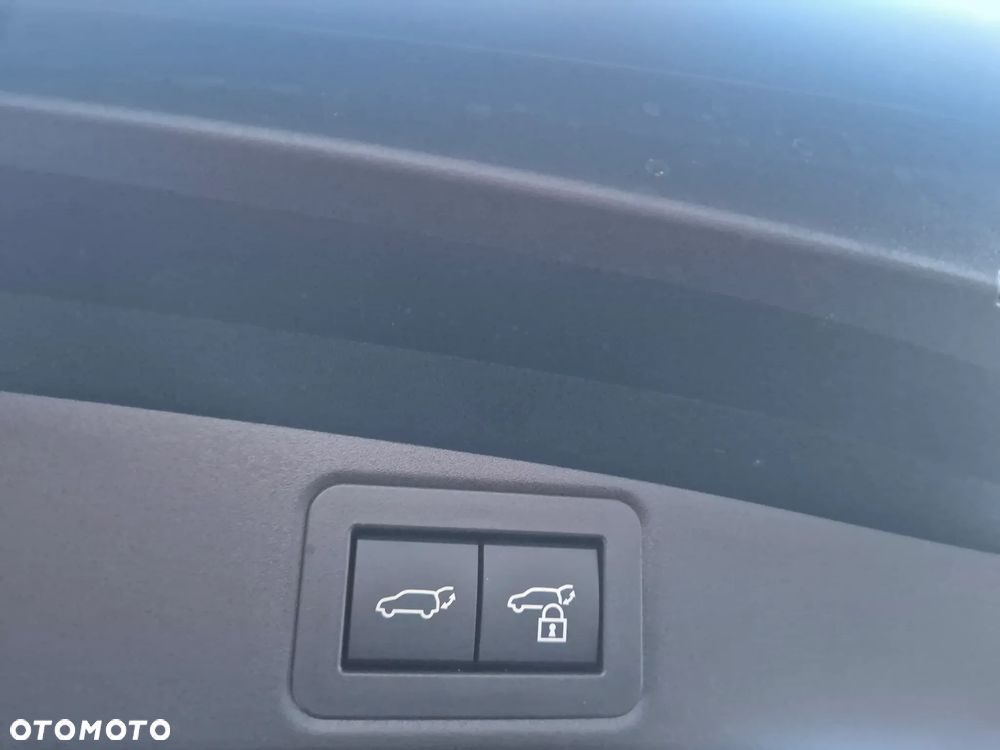 Toyota Corolla 2.0 Hybrid GR Sport - 9