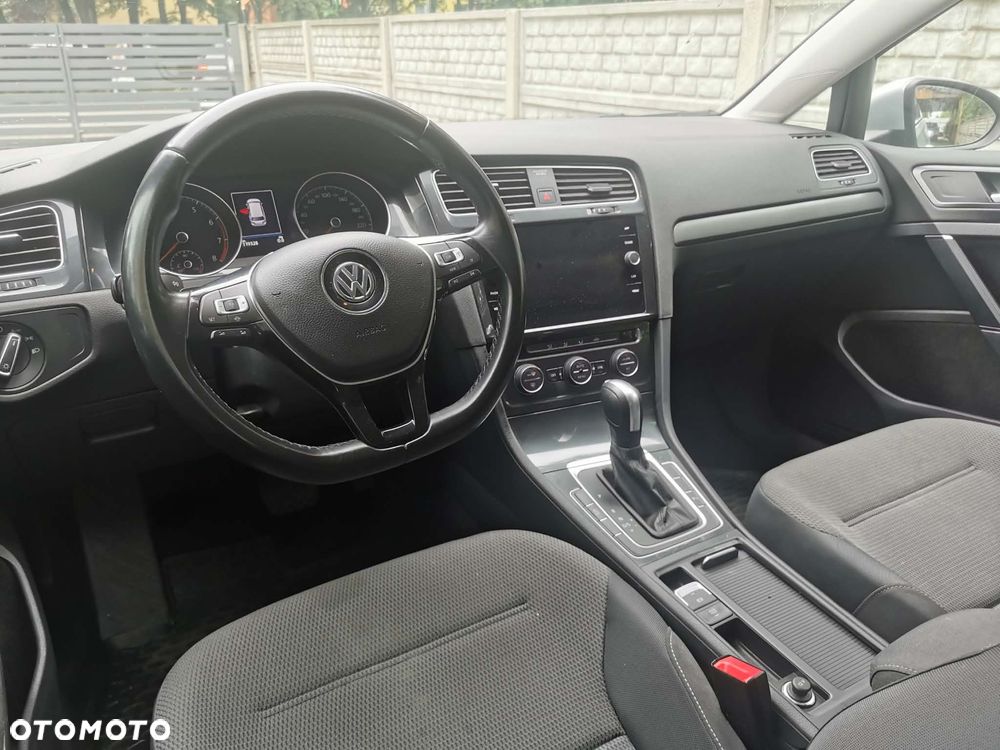 Volkswagen Golf 1.5 TSI BMT Evo Comfortline DSG - 9