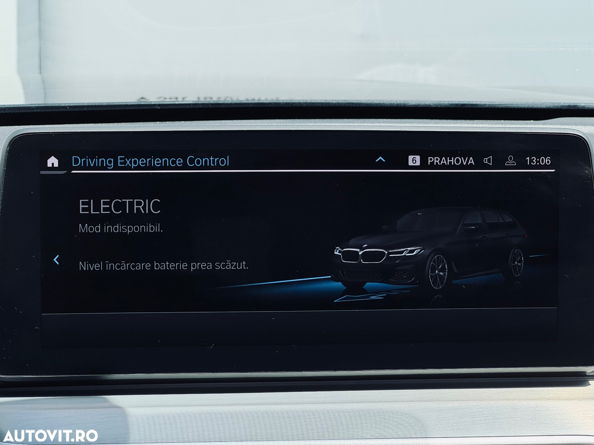 BMW Seria 5 530e xDrive Touring Aut. - 35