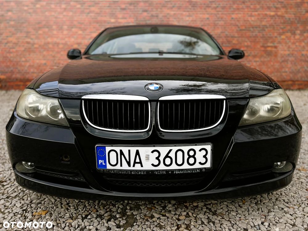 BMW Seria 3 318i - 35