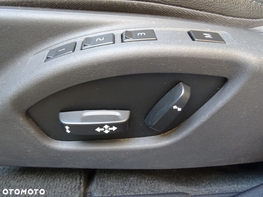 Volvo V60 D2 Drive-E Momentum - 17