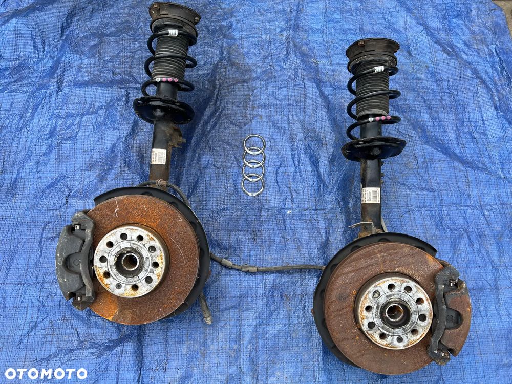 ZWROTNICA AUDI A3 8V MCPHERSON PRAWY LEWY PRZÓD 5q0413023 da - 1