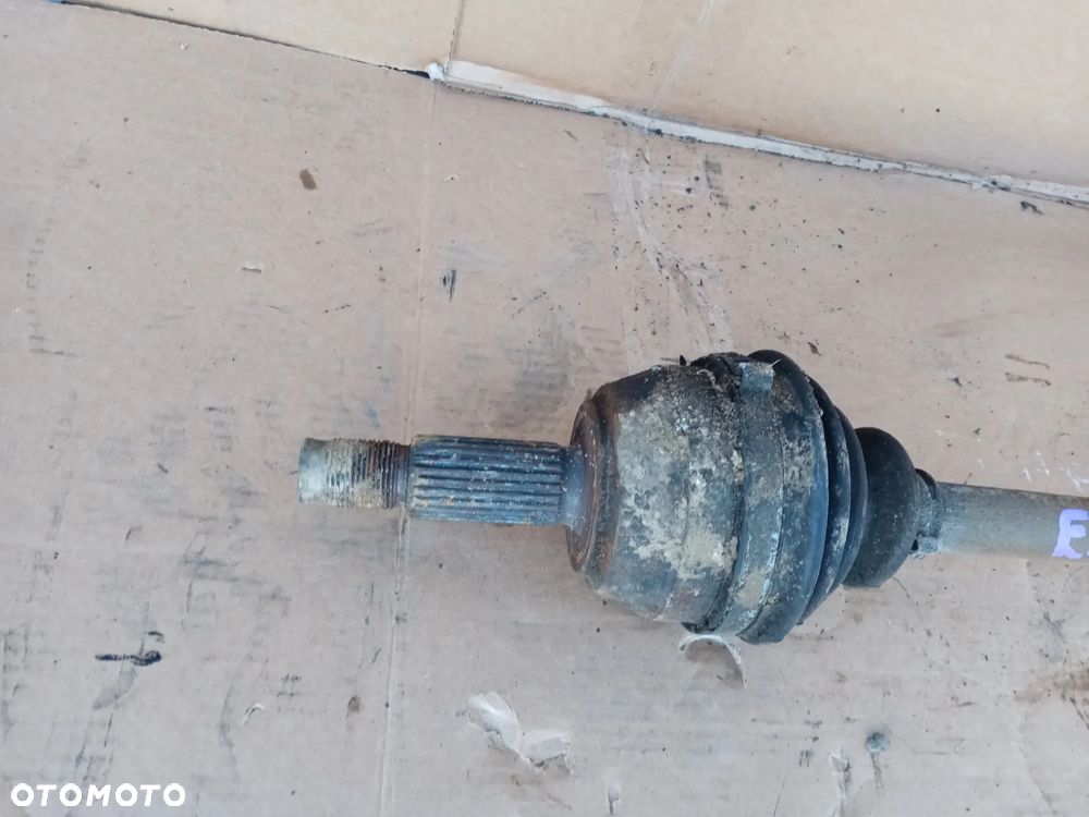 Półoś prawy przód przednia prawa długa Ford Escort MK7 1.6 16V Automat - 2