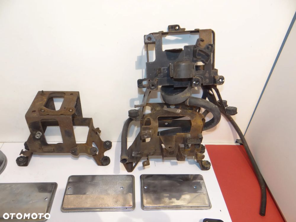 HONDA CB 750 FOUR 1969-1978 r. MOCOWANIE LAMPY POKRYWA STACYJKA INNE CZĘŚCI H099 - 17