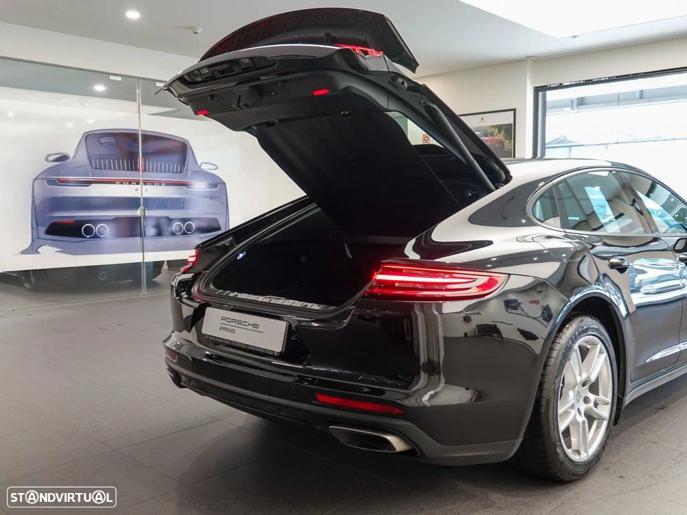 Porsche Panamera 4 E-Hybrid - 13