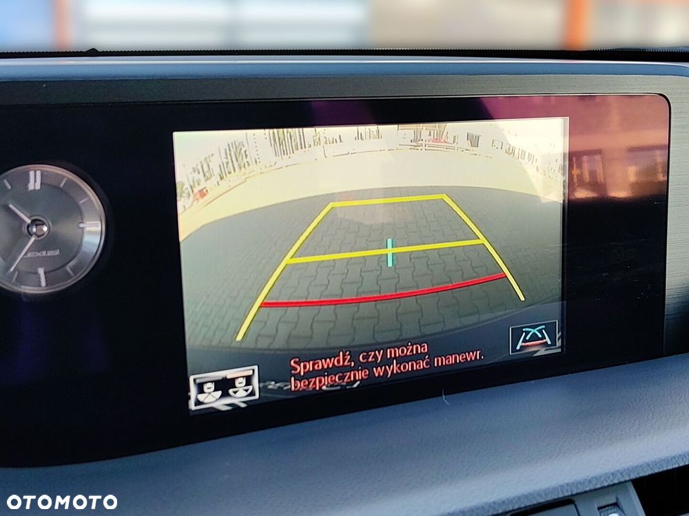 Lexus ES 300h Business Edition - 20