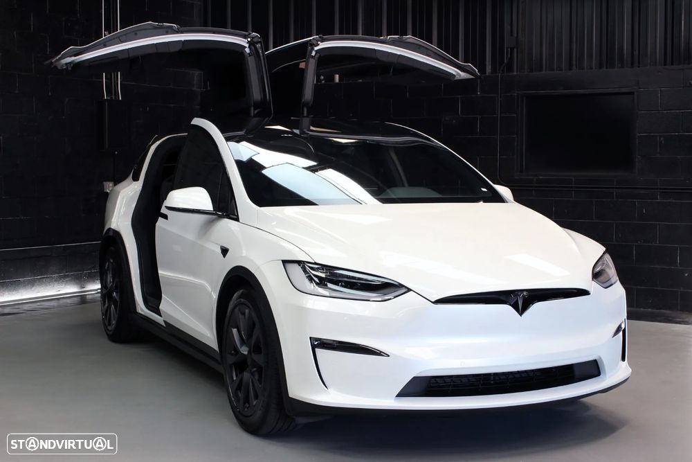Tesla Model X Plaid AWD - 12