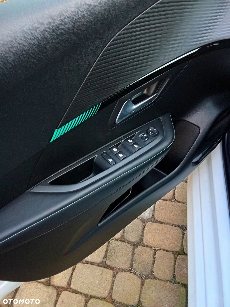 Peugeot 208 PureTech 100 Allure Pack - 13