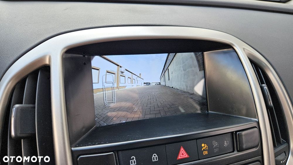 Opel Astra 1.4 Turbo 150 Jahre - 9