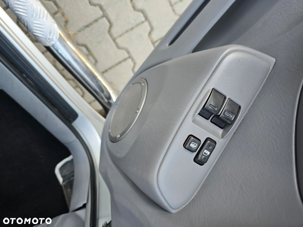 Toyota RAV4 - 27