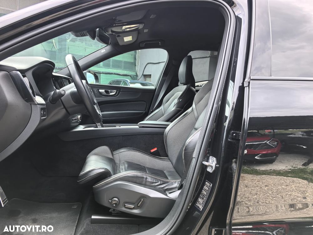 Volvo XC 60 B4 D Geartronic RDesign - 12