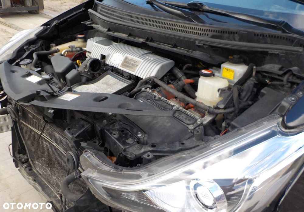 Toyota Prius+ - 7