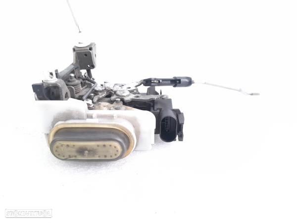 Fecho Porta Frente Dto Audi A3 (8L1) - 4