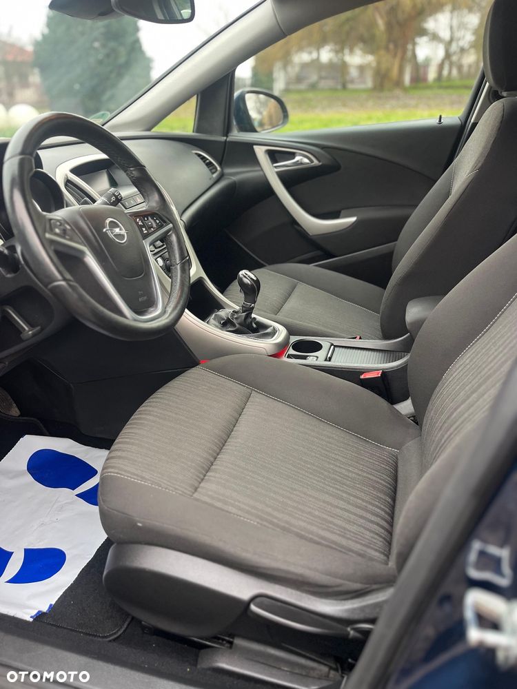 Opel Astra 1.4 Turbo - 10