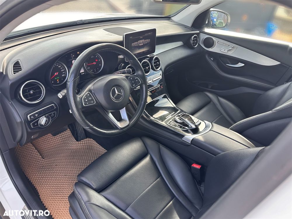 Mercedes-Benz GLC Coupe 220 d 4Matic 9G-TRONIC AMG Line - 8