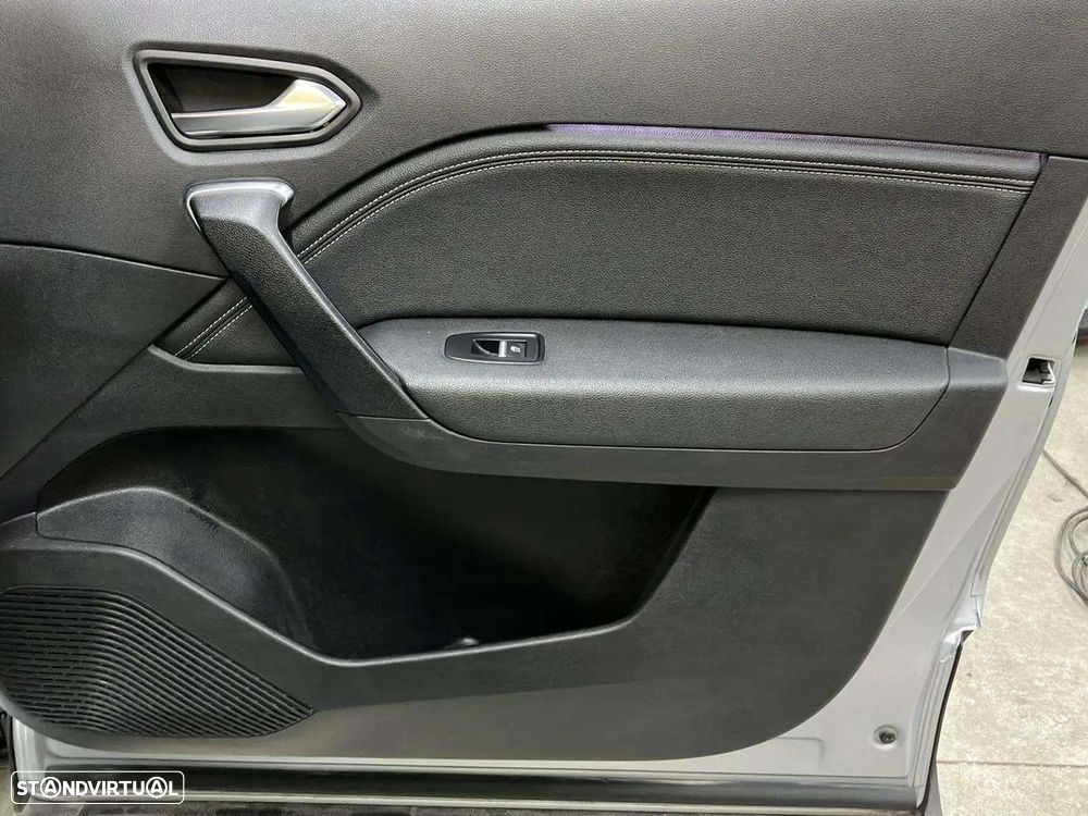 Renault Captur 1.0 TCe Techno - 23