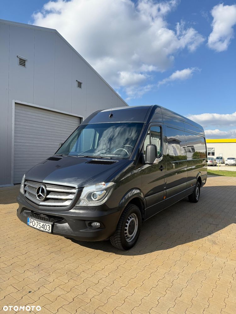 Mercedes-Benz Sprinter 319 - 2