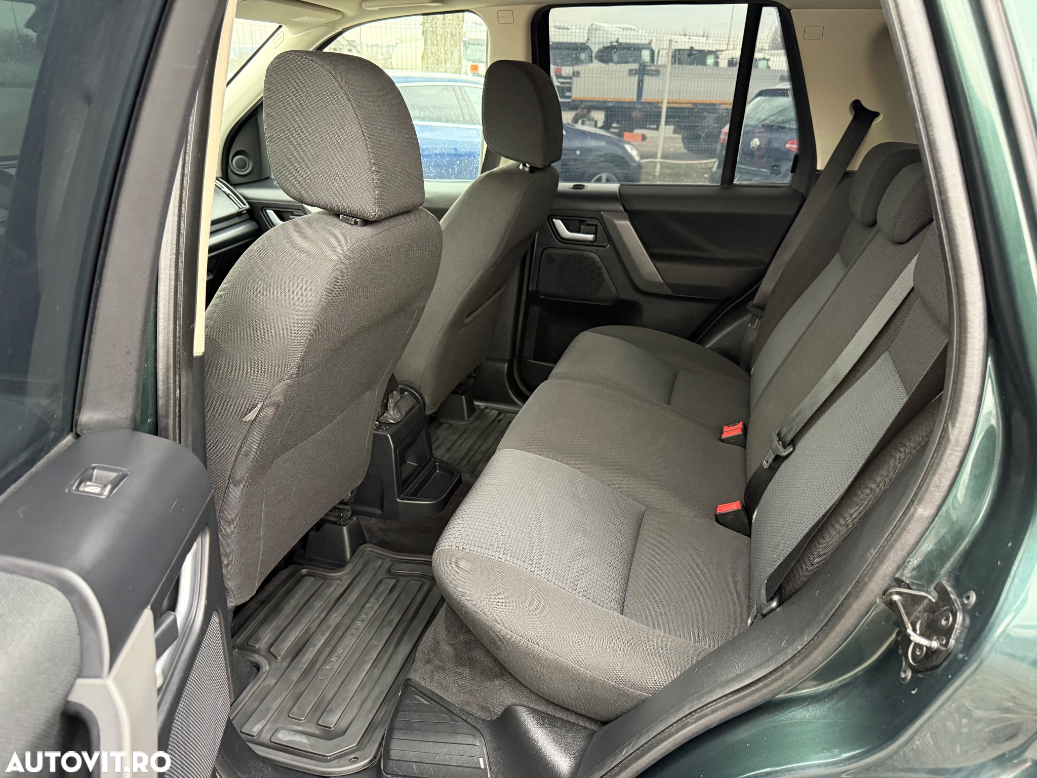 Land Rover Freelander 2.2 TD4 SE - 7