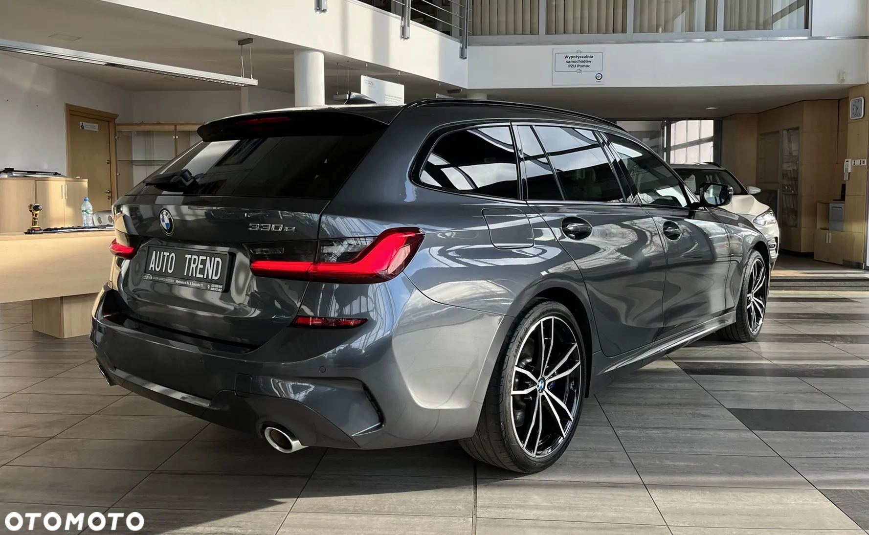 BMW Seria 3 330e M Sport sport - 4