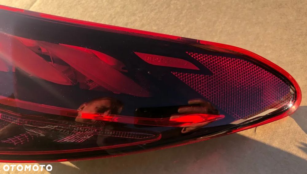 Mercedes EQE W295 e klasa lampa tył tylna prawa led - 3