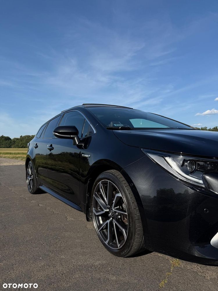 Toyota Corolla 2.0 Hybrid Executive - 8