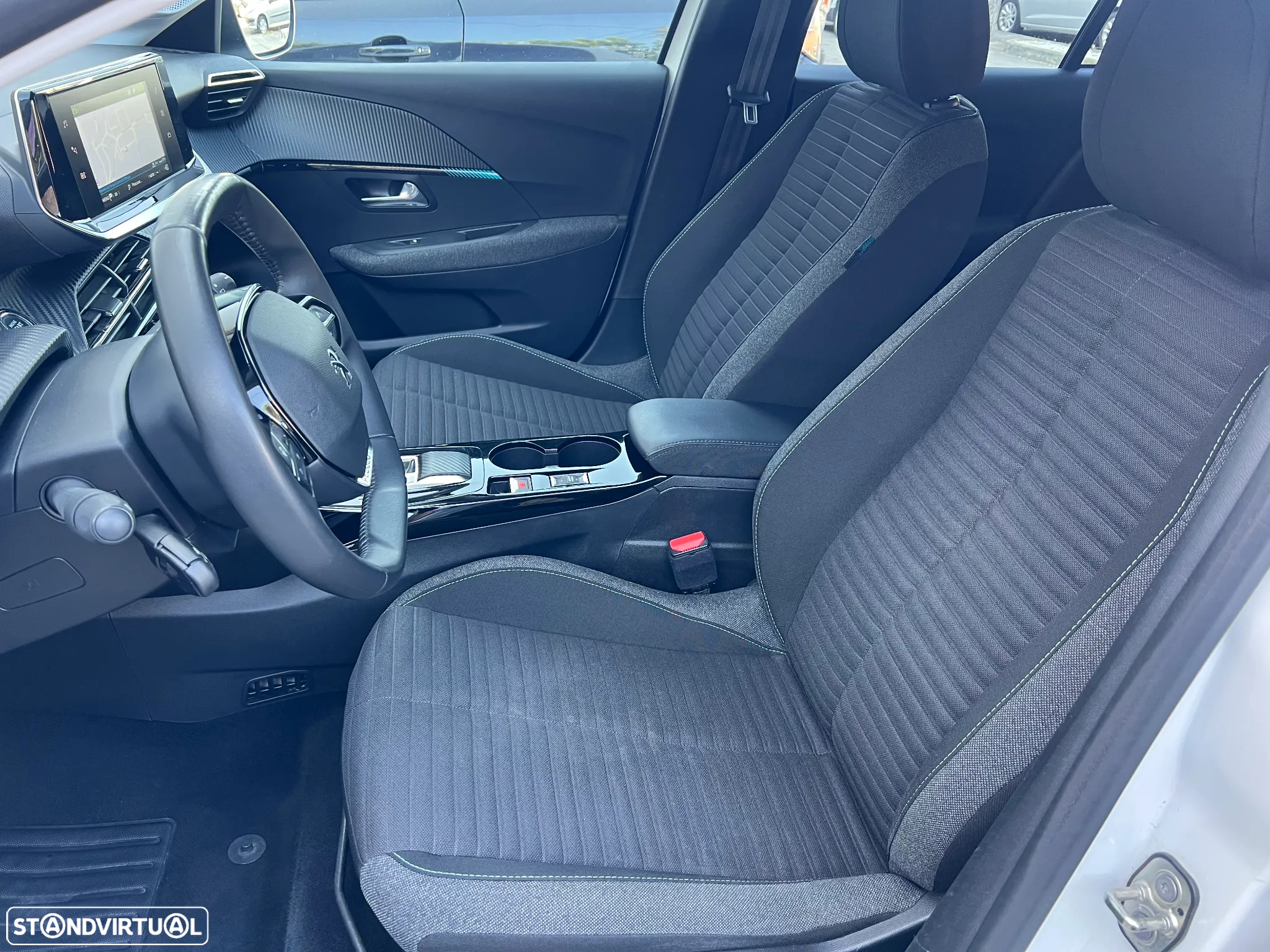 Peugeot e-208 50 kWh Style - 11