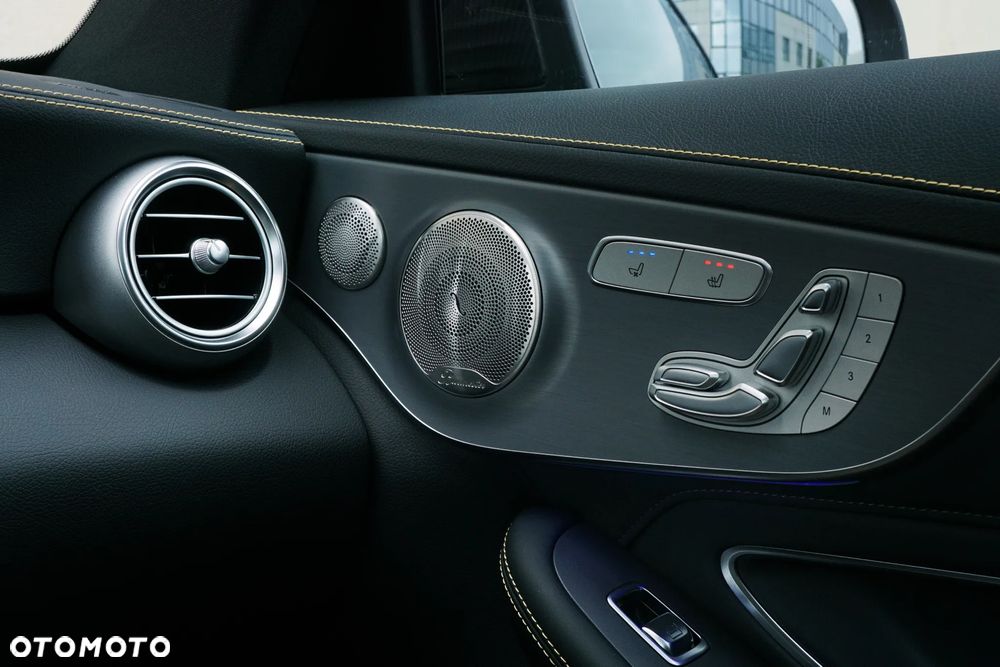 Mercedes-Benz Klasa C 63 S AMG 9G-TRONIC - 32