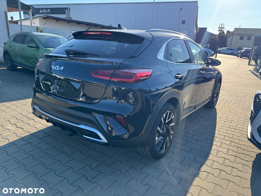 Kia XCeed 1.5 T-GDI M DCT - 4