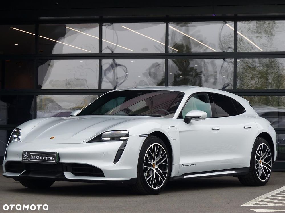 Porsche Taycan Turbo - 10