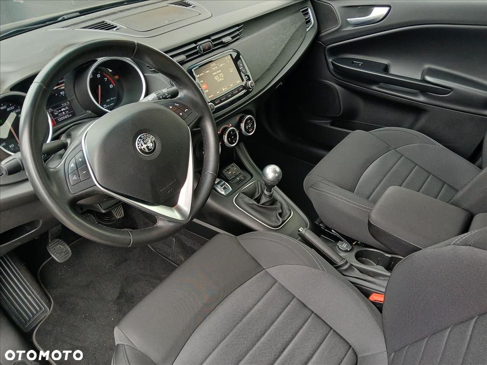 Alfa Romeo Giulietta 1.4 TB MultiAir - 8