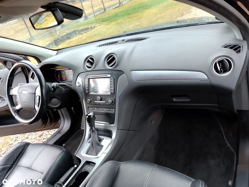 Ford Mondeo 2.0 EcoBoost Titanium X - 26