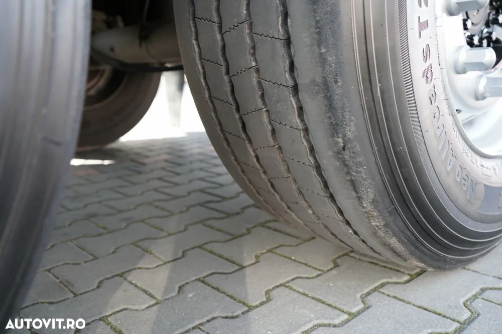 Schmitz Cargobull REFRIGERAT / THERMO KING SLX 400 / CU CÂRLIG / AXĂ DE RIDICARE / COȘ PENTRU PALEȚI - 24