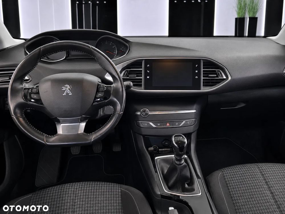 Peugeot 308 1.2 PureTech Active S&S - 5