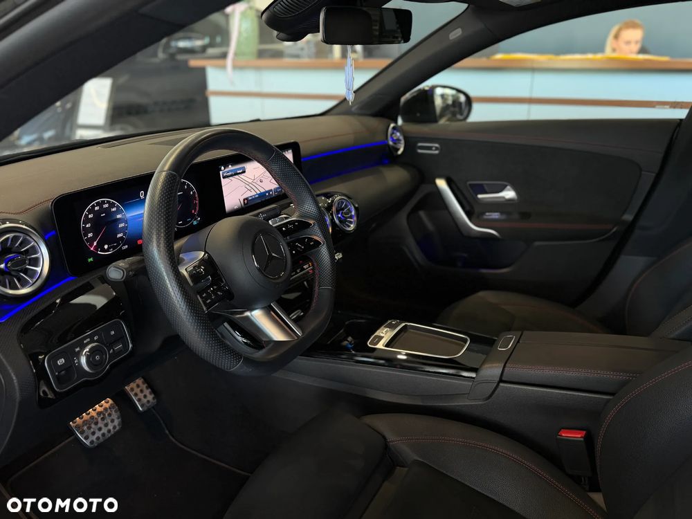 Mercedes-Benz CLA 200 AMG Line 7G-DCT - 10