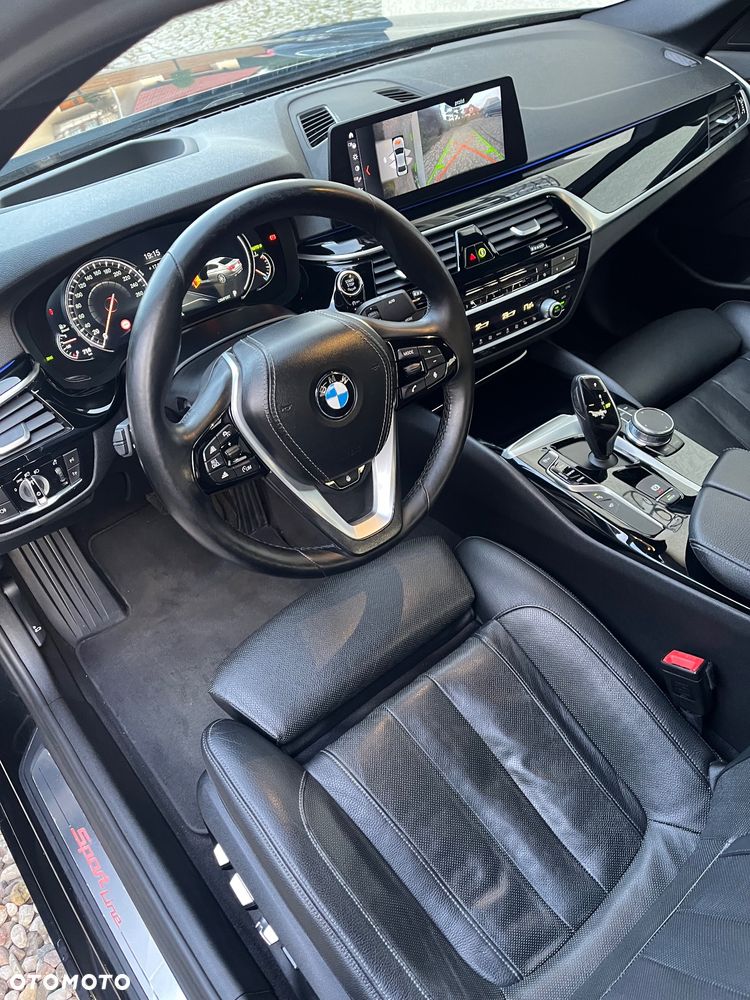 BMW Seria 5 520d xDrive Sport Line sport - 13