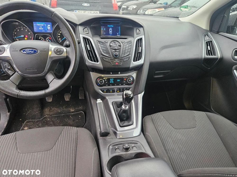 Ford Focus SW 1.0 EcoBoost Titanium Business - 10