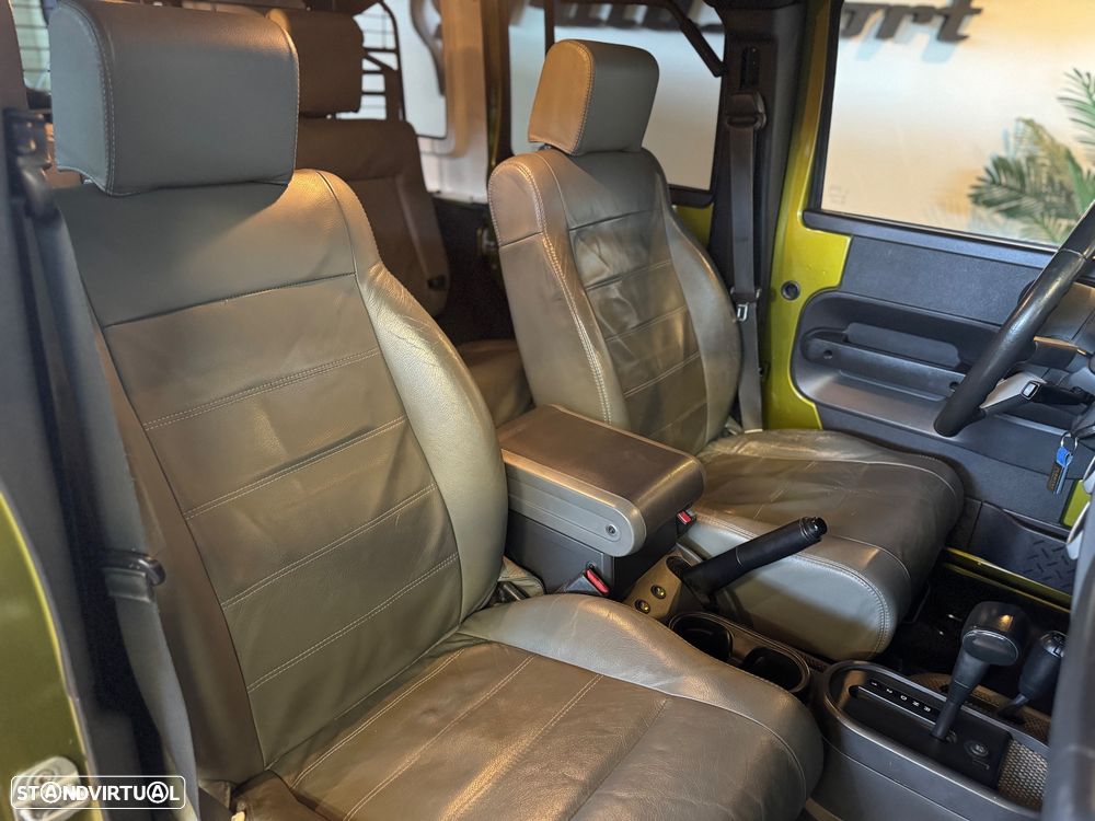 Jeep Wrangler 2.8 CRD ATX Sport - 16